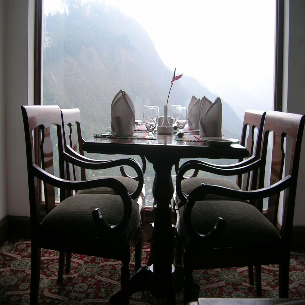 Hotel The Royal Plaza Gangtok Exterior foto