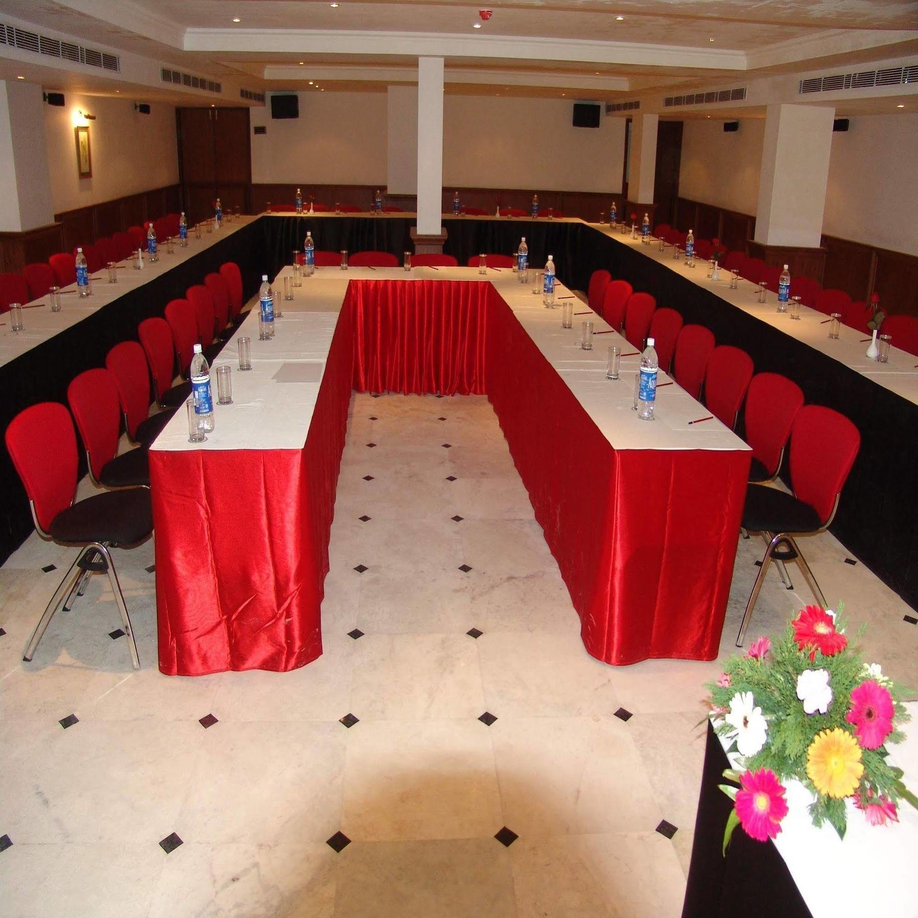 Hotel The Royal Plaza Gangtok Exterior foto